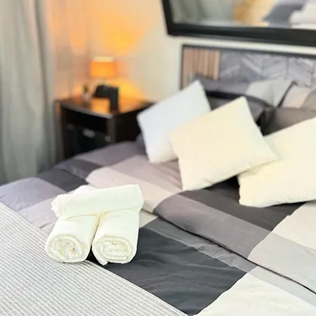 Comfortable A Proximite De Porte Versaille , Paris Vanves